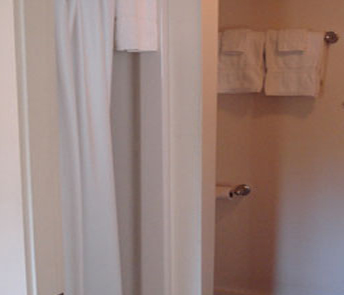 2 Full Bedroom Photo 4